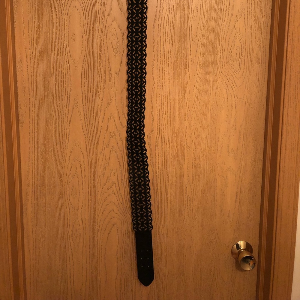 NWT BCBG Belt, Size XL - Picture 2 of 4